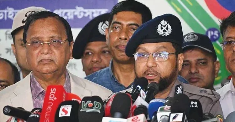 জাতীয় ঈদগাহে ছয় স্তরের নিরাপত্তা, ঢাকাজুড়ে দায়িত্বে ১৫ হাজার পুলিশ
