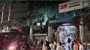 কাঁটাবনের বহুতল ভবনে ভয়াবহ আগুন: নিহত ২