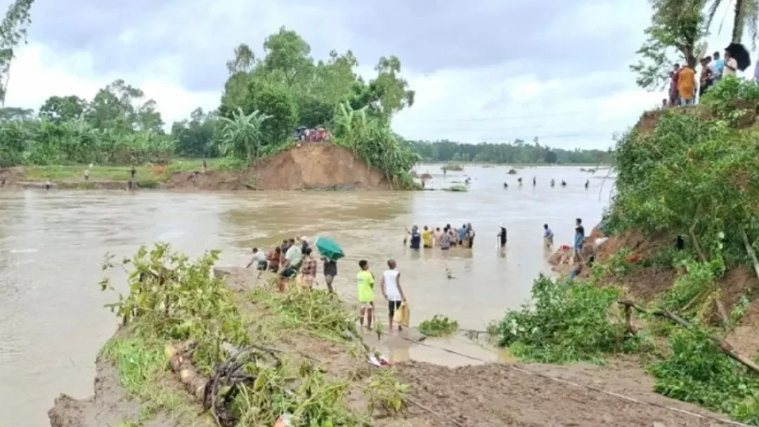 সিলেটে ভারী বৃষ্টির শঙ্কা, ফেঞ্চুগঞ্জ-তারাপুরে পানি বিপৎসীমার ওপরে