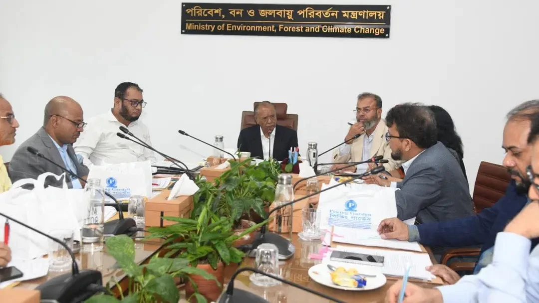 ইটভাটায় কোনোভাবেই কাঠ পোড়ানো যাবে না : পরিবেশমন্ত্রী