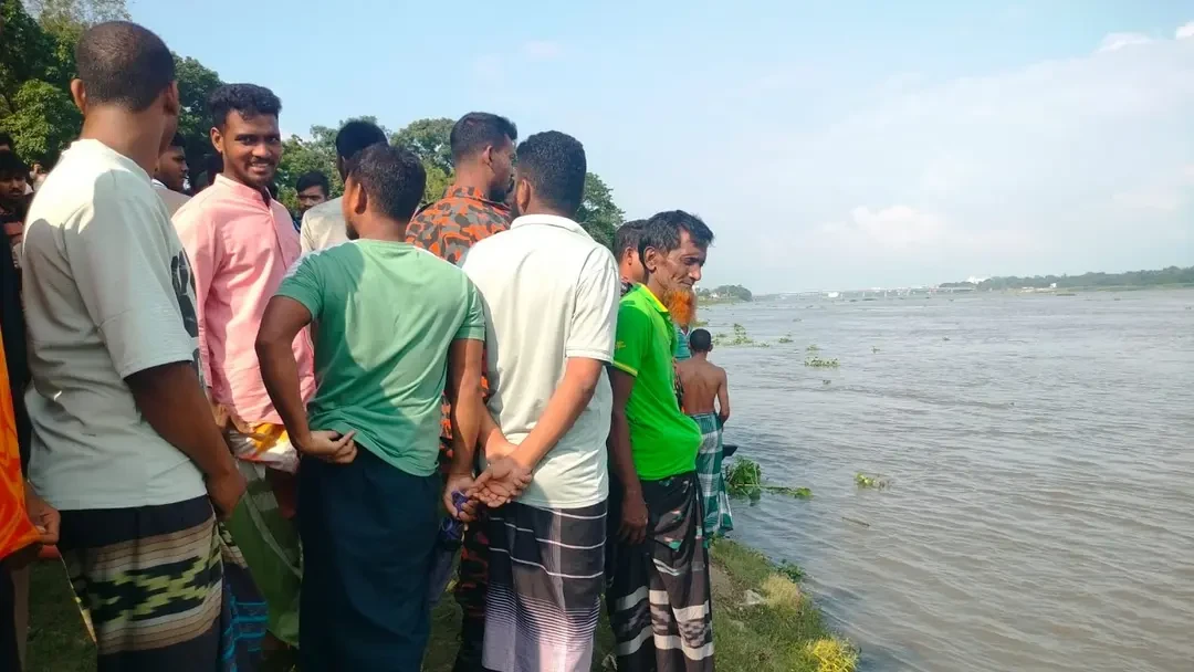 নদীতে গোসলে নেমে সপ্তম শ্রেণির শিক্ষার্থী নিখোঁজ