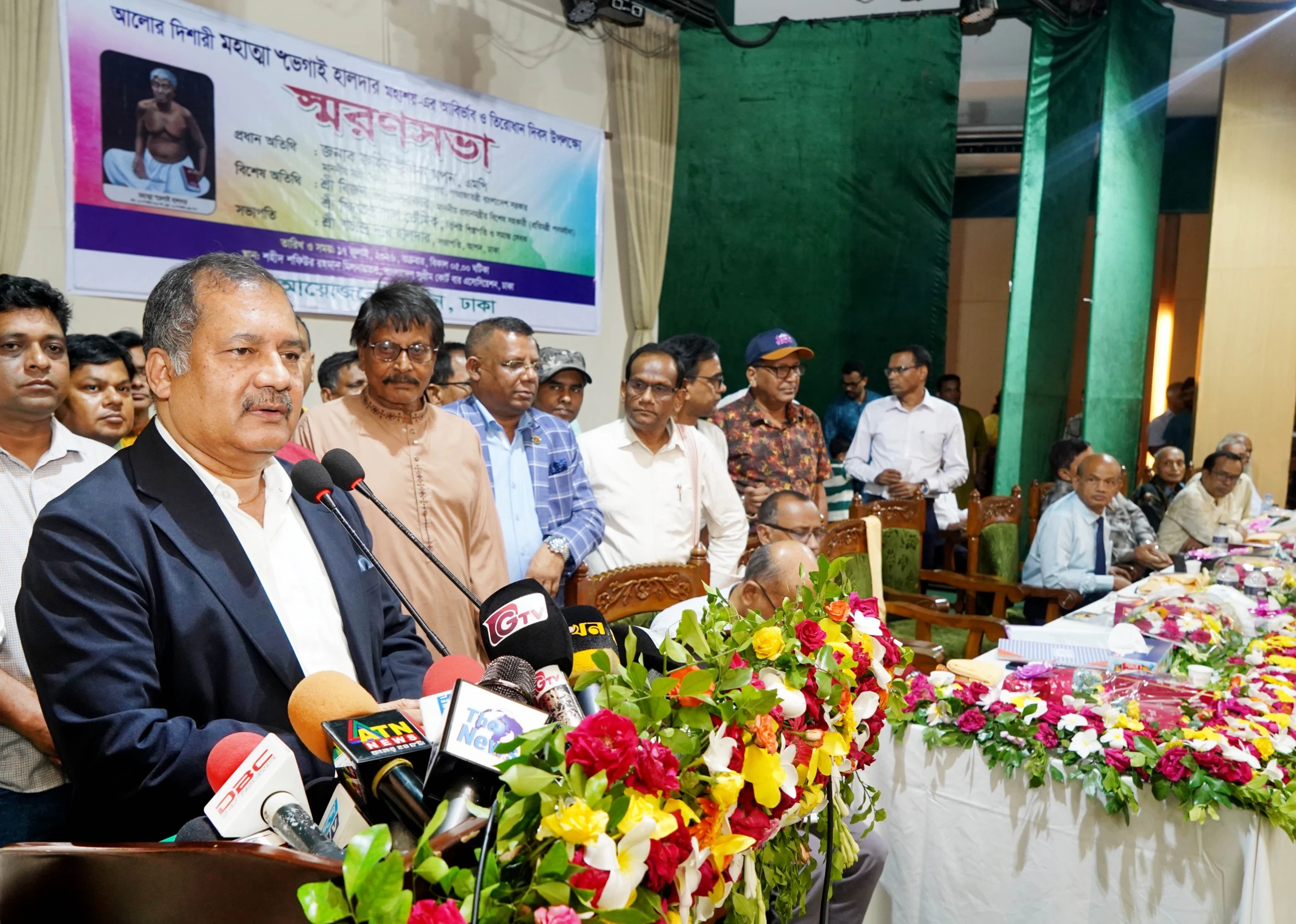 ‘আই হ্যাভ এ প্ল্যান’-  ব্রিটেনের প্রধানমন্ত্রীও তারেক রহমানের ভাষায় আশ্বাস দিয়েছেন দেশবাসীকে: তথ্যমন্ত্রী