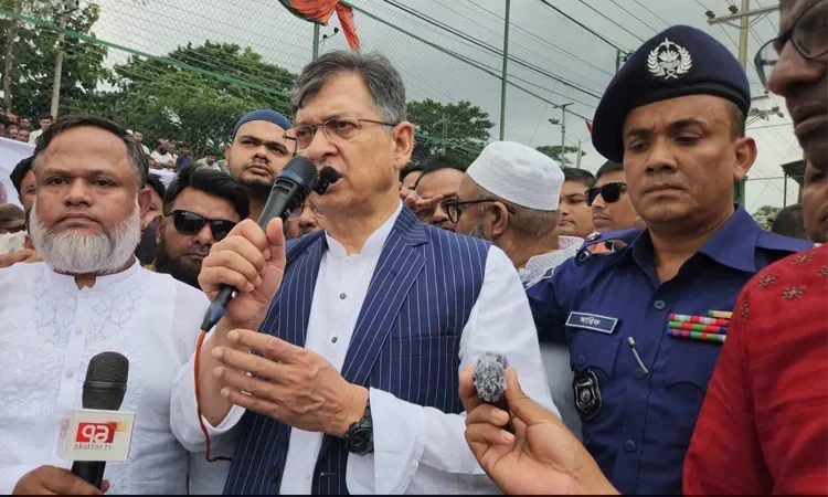 মানুষের কল্যাণ নিশ্চিত করাই সরকারের মূল লক্ষ্য : স্বরাষ্ট্রমন্ত্রী