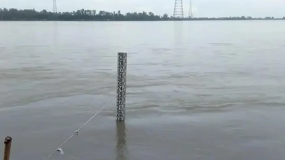 তিস্তার পানি বেড়ে বিপৎসীমার ছুঁই ছুঁই