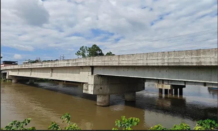 ৩০ কোটি টাকায় নির্মিত সেতুর সংযোগ সড়ক চালুর দাবি গাইবান্ধাবাসীর