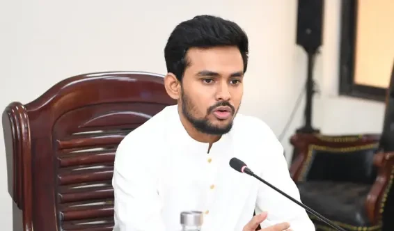 ‘আমাদের আপনাদের মতো বালুর ট্রাক দিয়ে আটকে ফেলা যাবে না’