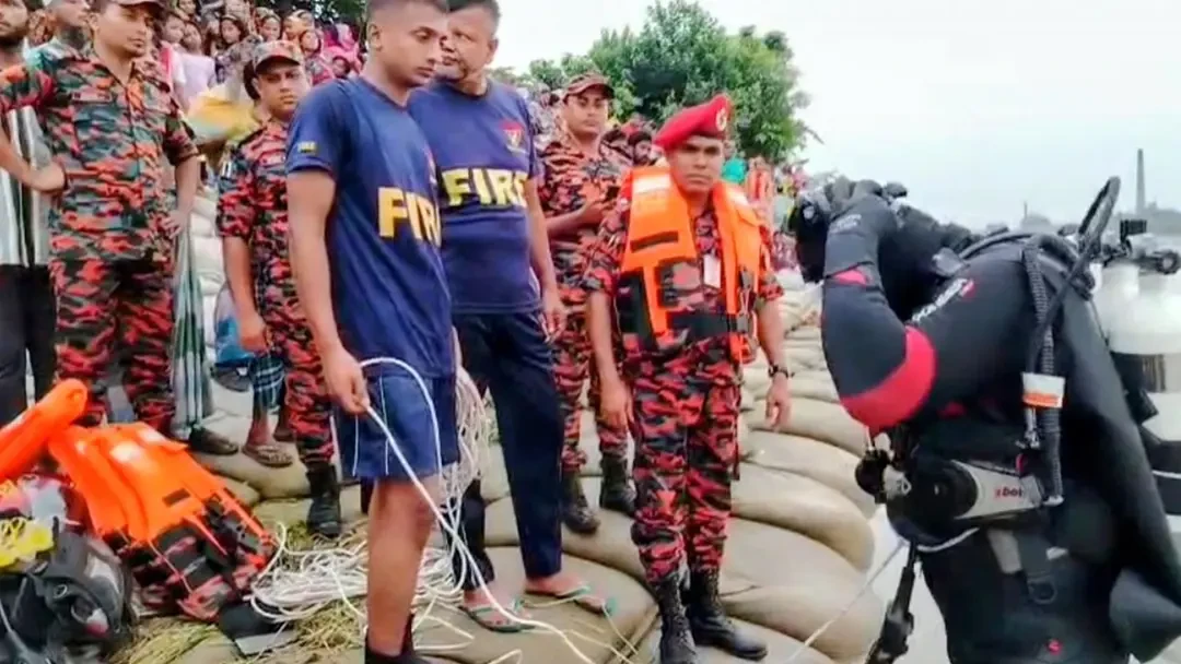 ধলেশ্বরী নদীতে গোসলে নেমে নারী নিখোঁজ