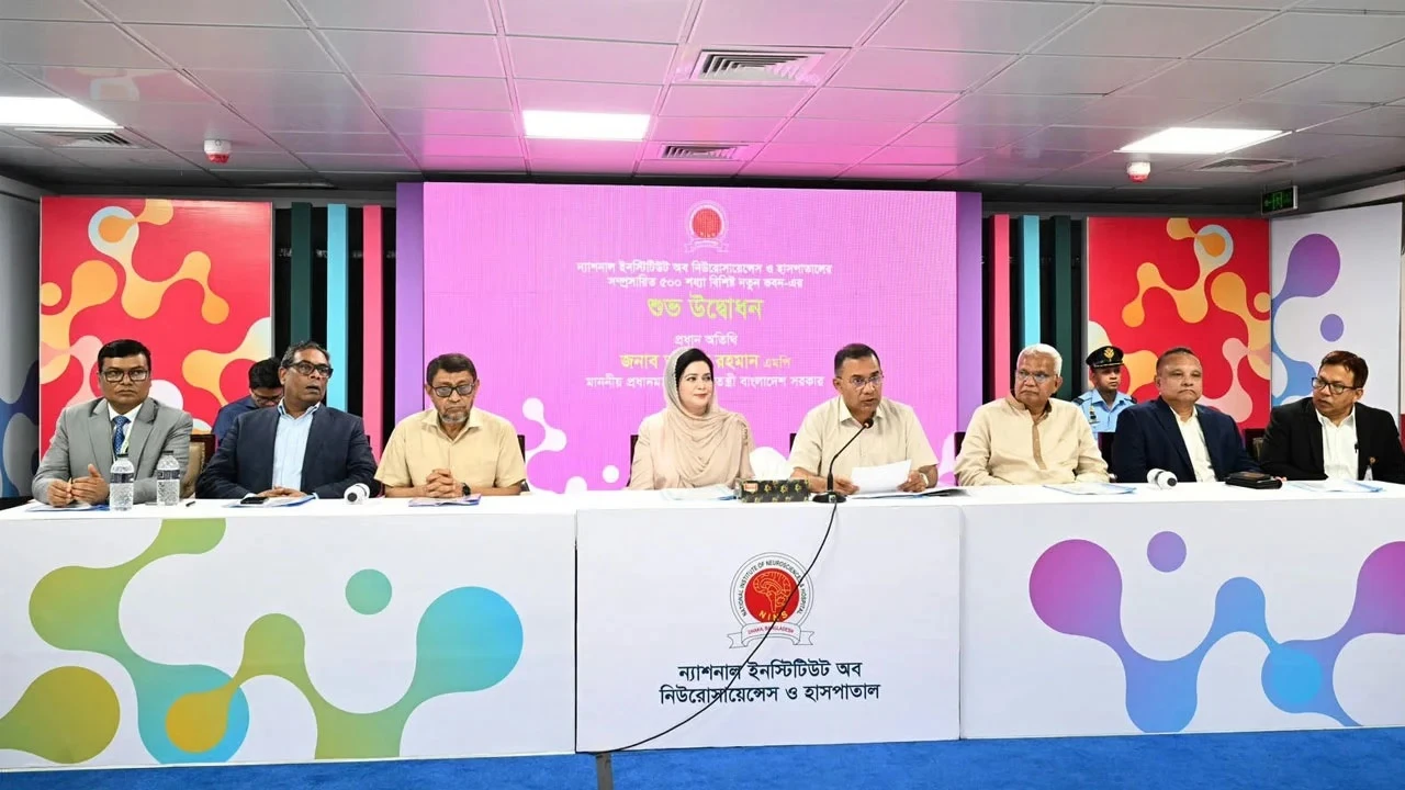 নিরাপত্তাহীনতা থাকলে চিকিৎসকদের বিদেশমুখিতা বন্ধ হবে না: প্রধানমন্ত্রী