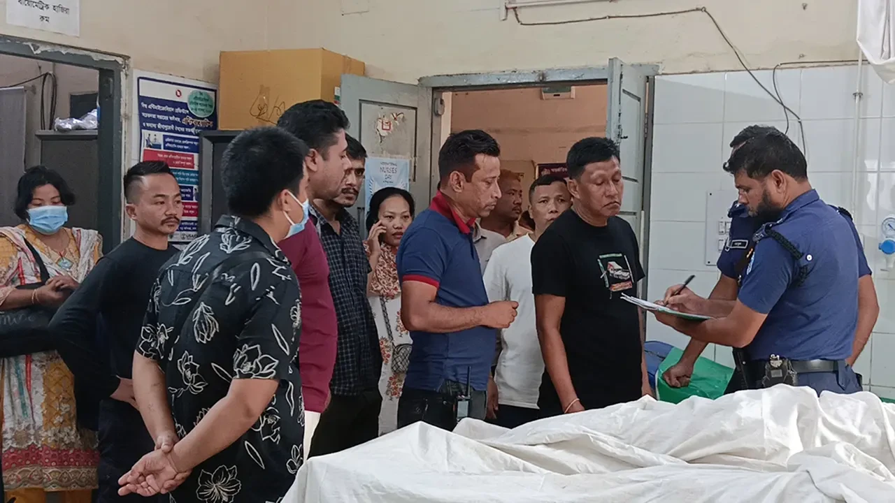 রাঙামাটিতে পিকআপ উল্টে নিহত ৪, আহত ২