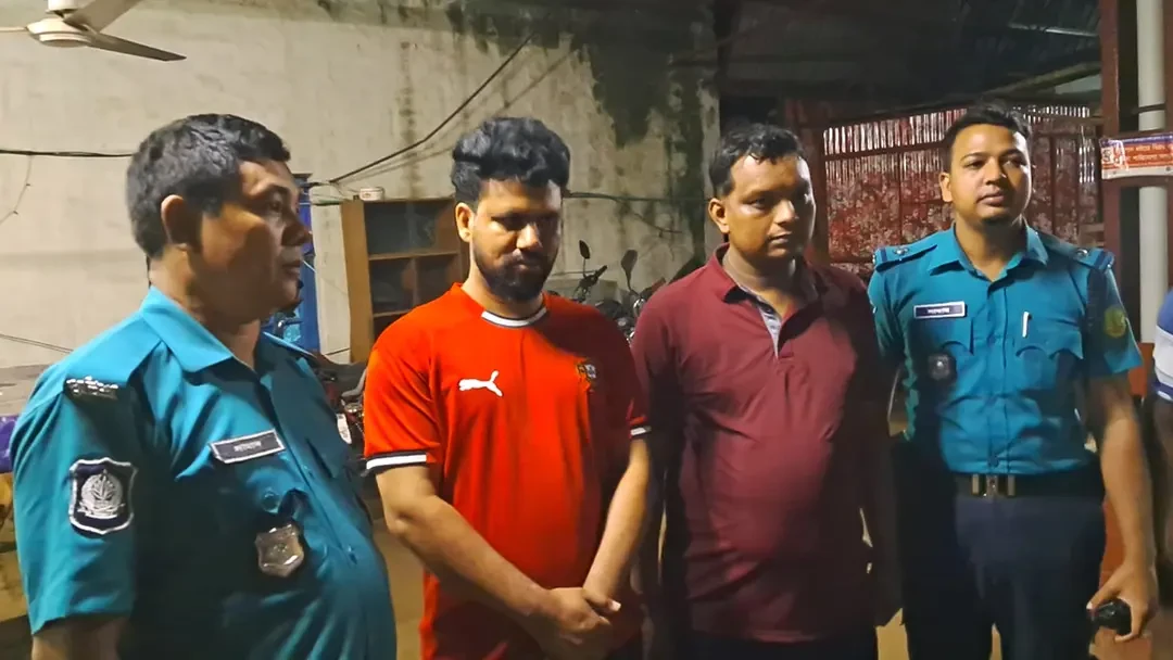 ট্রেনের টিকিট কালোবাজারি : সিলেটে আরএনবির দুই সদস্য আটক