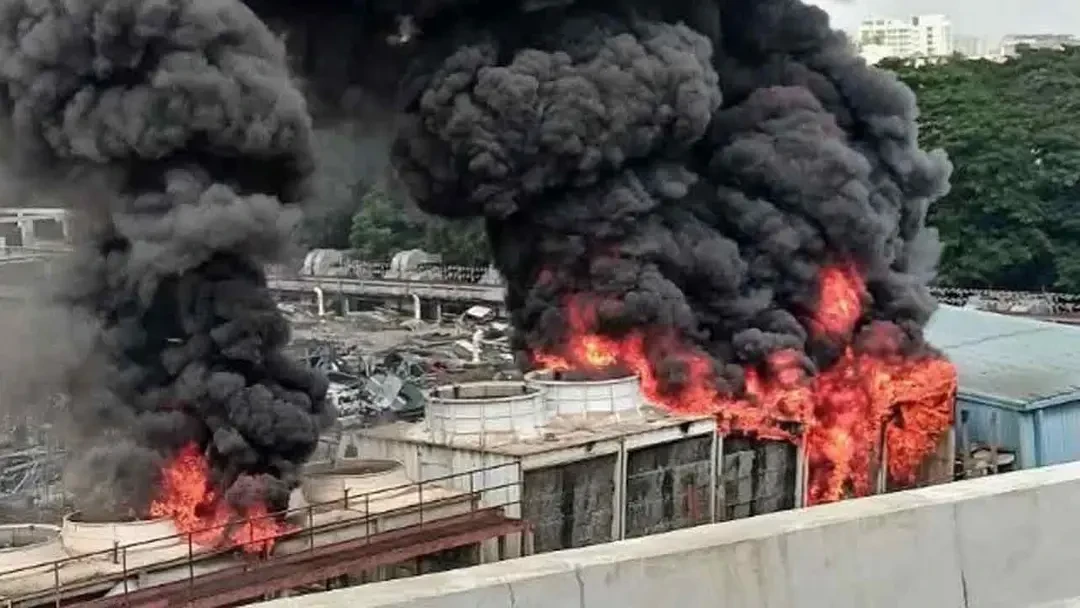 মহাখালীতে ভবনে লাগা আগুন নিয়ন্ত্রণে