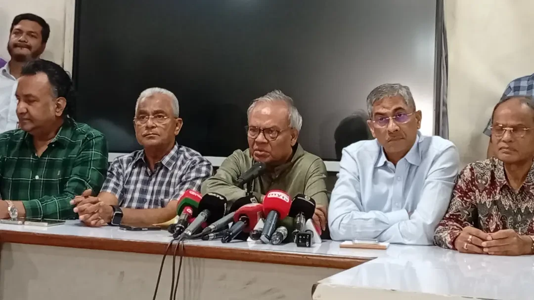 ফ্যাসিস্ট আমলে সরকারপ্রধানের সফরে কোটি কোটি টাকা খরচ করা হতো: রিজভী